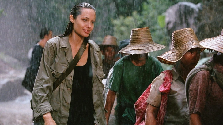 Angelina Jolie humanitárius