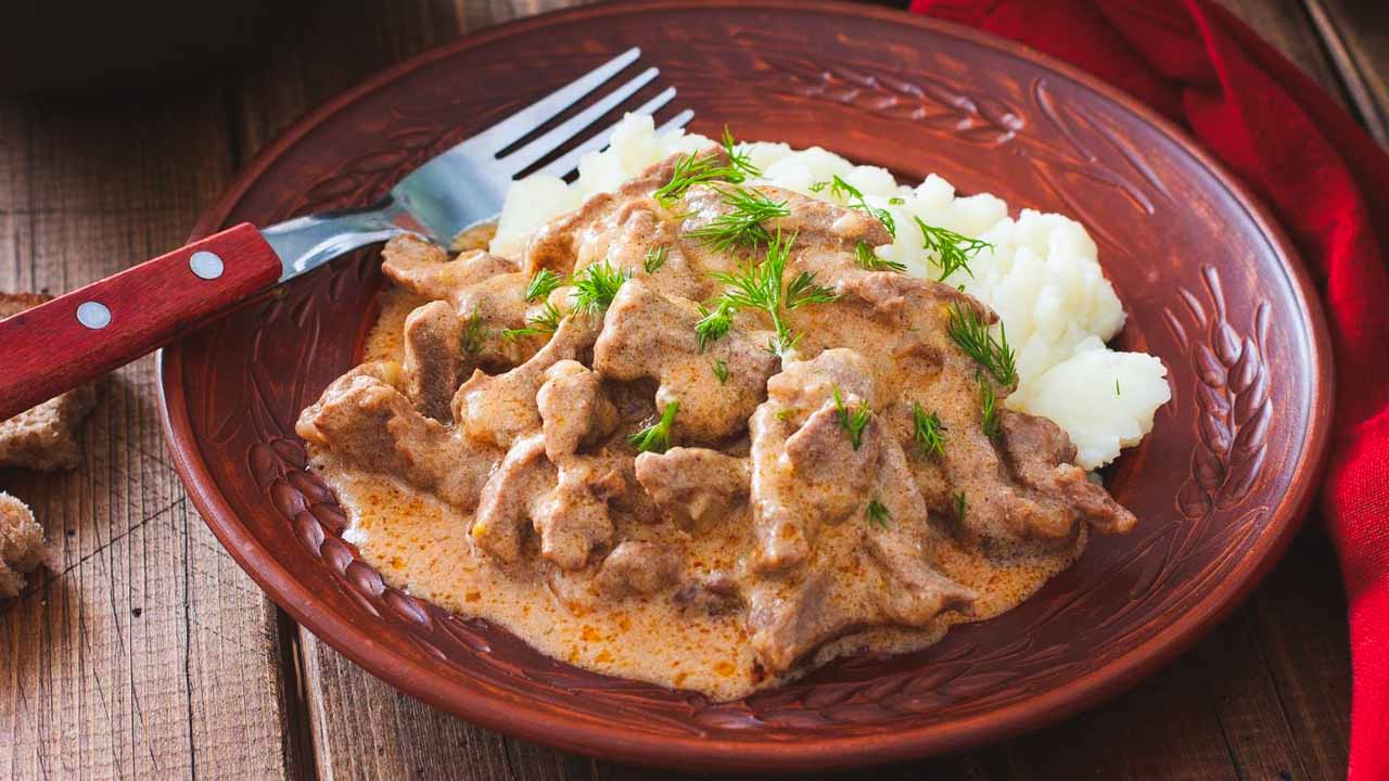 Beef stroganoff